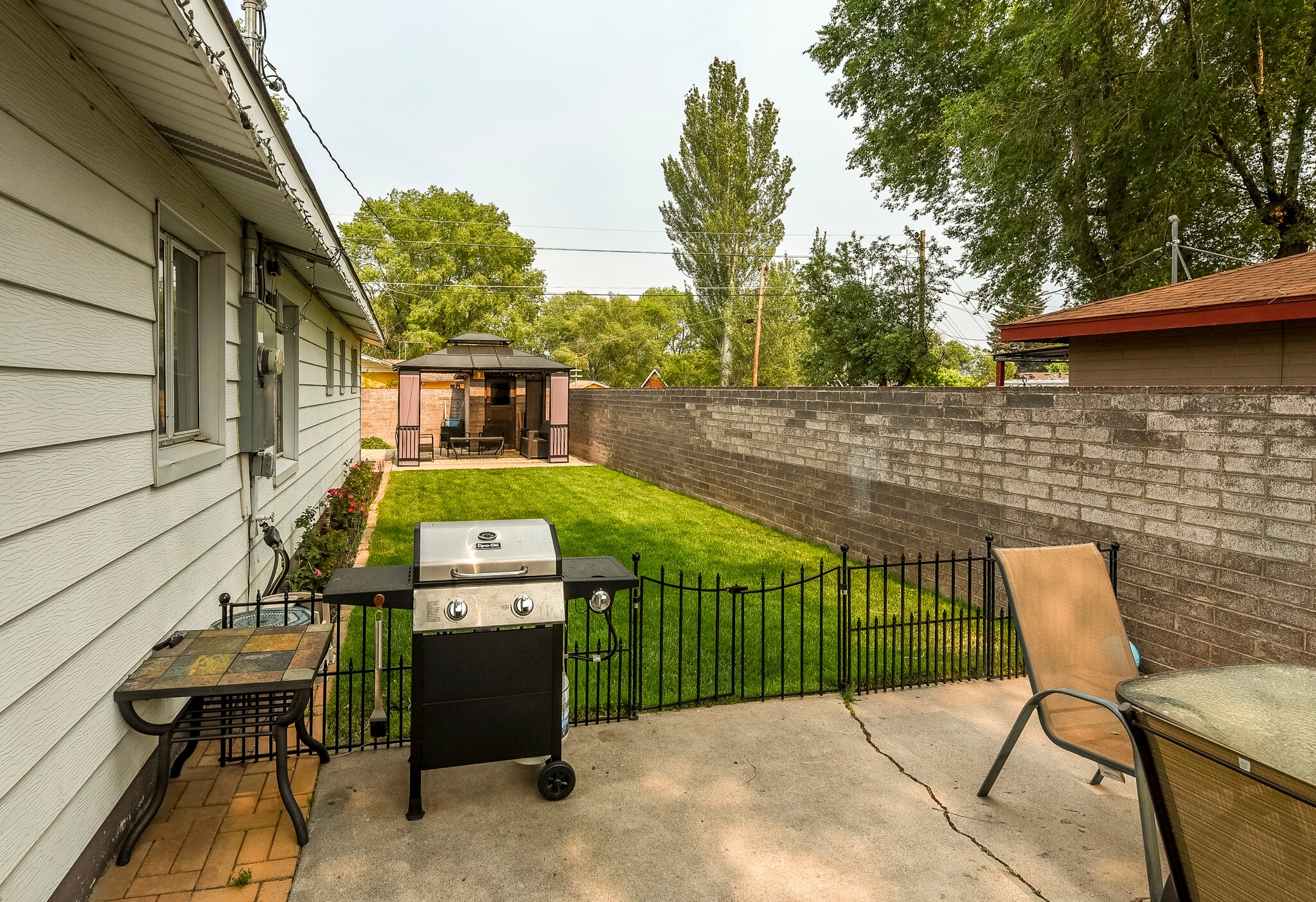Building Photo - 2800 E Burkhart Dr