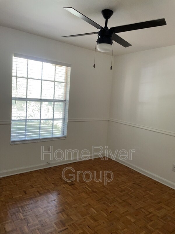 Building Photo - 473 Shiloh Dr