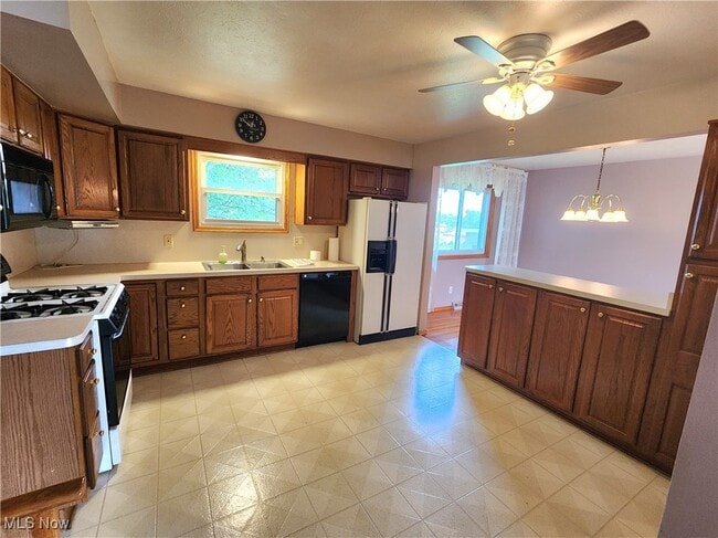 Building Photo - 2908 Bowmen Ln