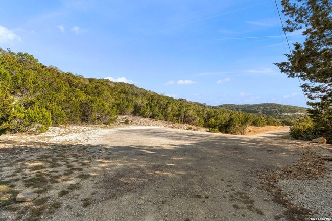 Building Photo - 1597 Pipe Springs Dr