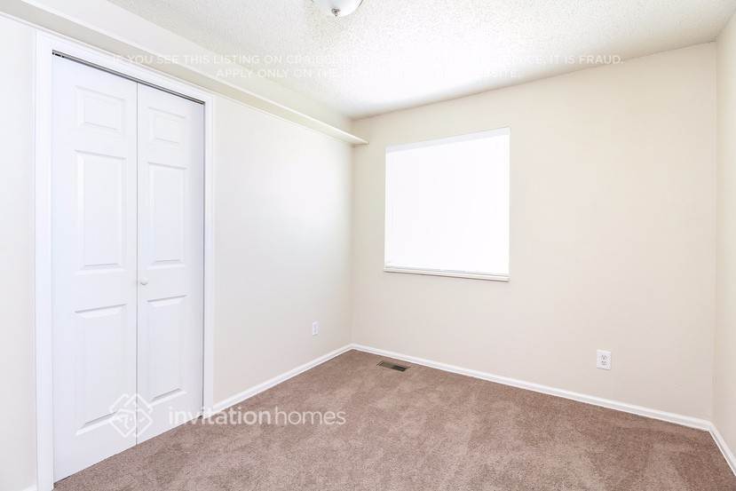 Building Photo - 10970 Newland St