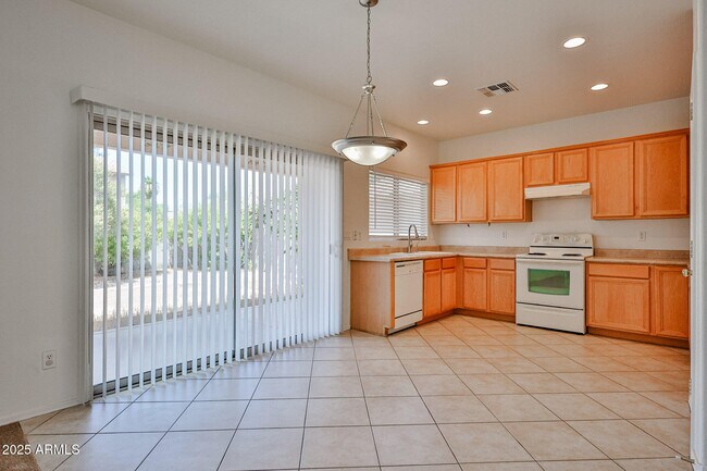 Building Photo - 14584 W Watson Ln