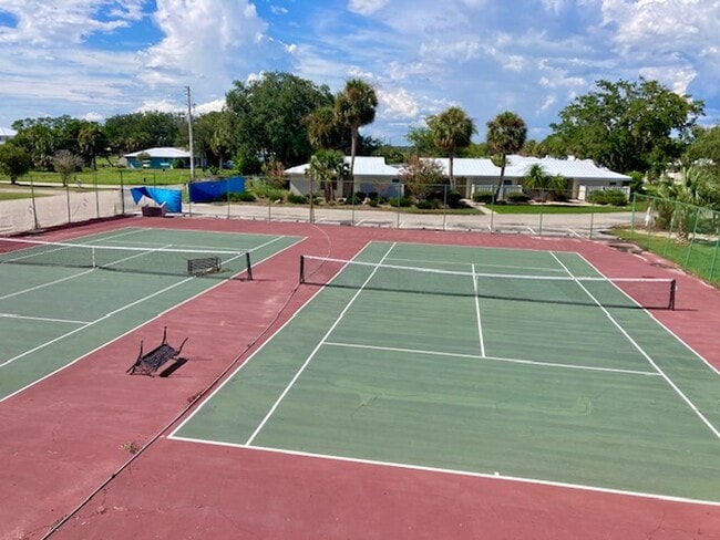 Building Photo - Islands Community Condo