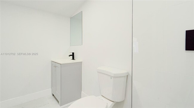 Building Photo - 3331 NW 8th Pl