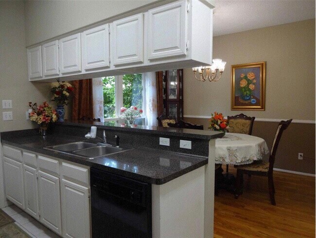 Building Photo - 5911 Woodway Place Ct