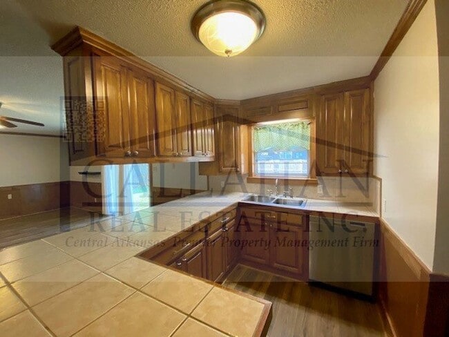 Building Photo - Jacksonville 3 Bedroom Home