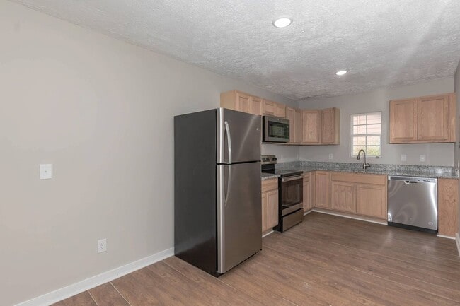 Building Photo - Beautiful Single Family Home!