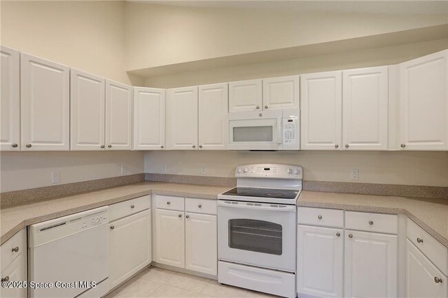 Building Photo - 8626 102nd Ct