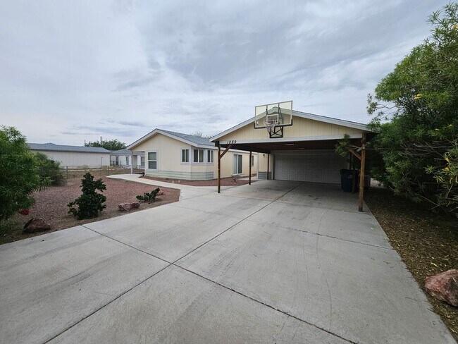 Building Photo - 3 Bedroom/2 Bath Manufactured Home