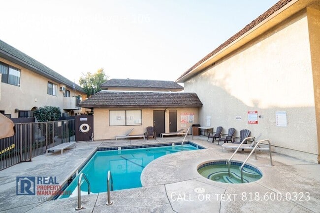 Building Photo - 8641 Glenoaks Blvd