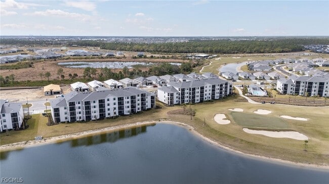 Building Photo - 15375 Grn Acrs Ave