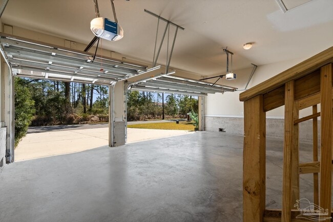 Building Photo - 5810 Red Cedar St