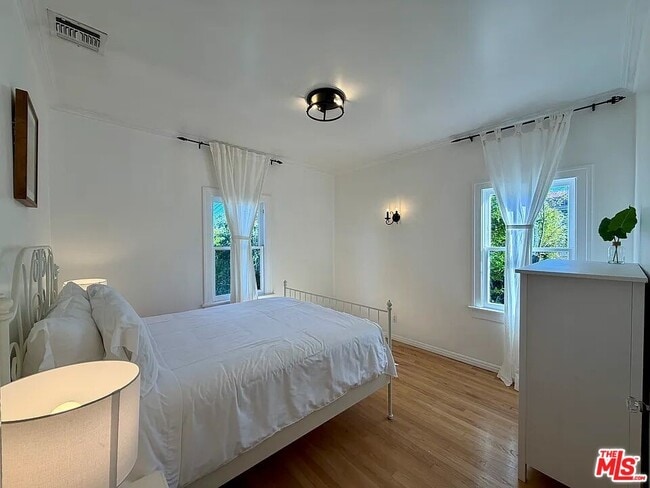 Building Photo - 1123 15th St