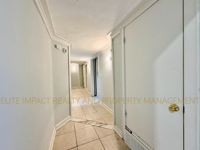 Building Photo - 4740 E Melissa St