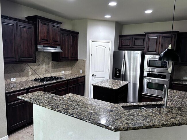 Building Photo - 2807 Prosperity
