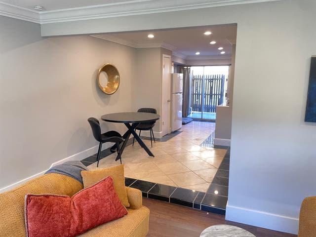 Building Photo - 7911 Meadow Park Dr