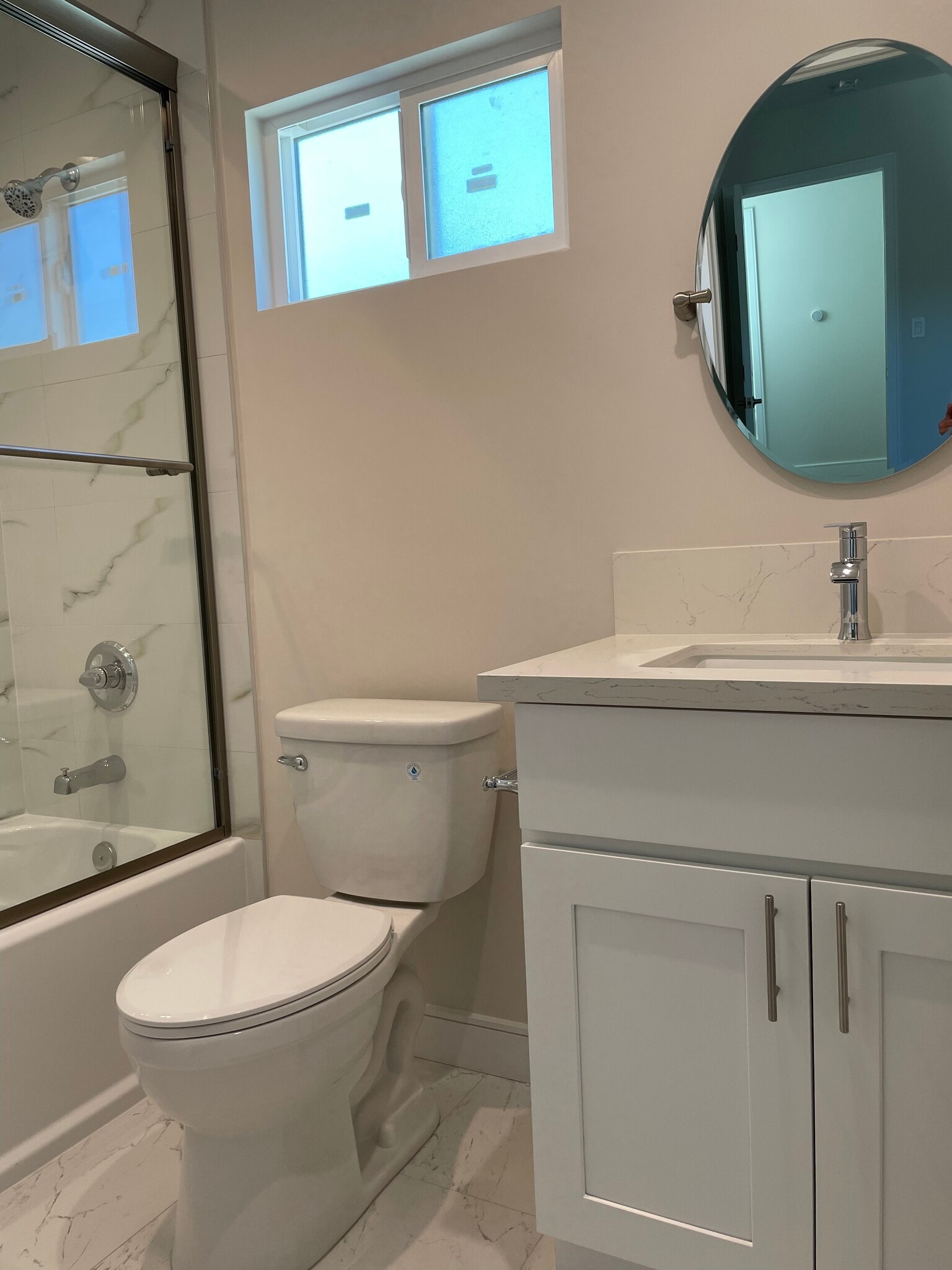 Master bath - 3127 Prospect Ave