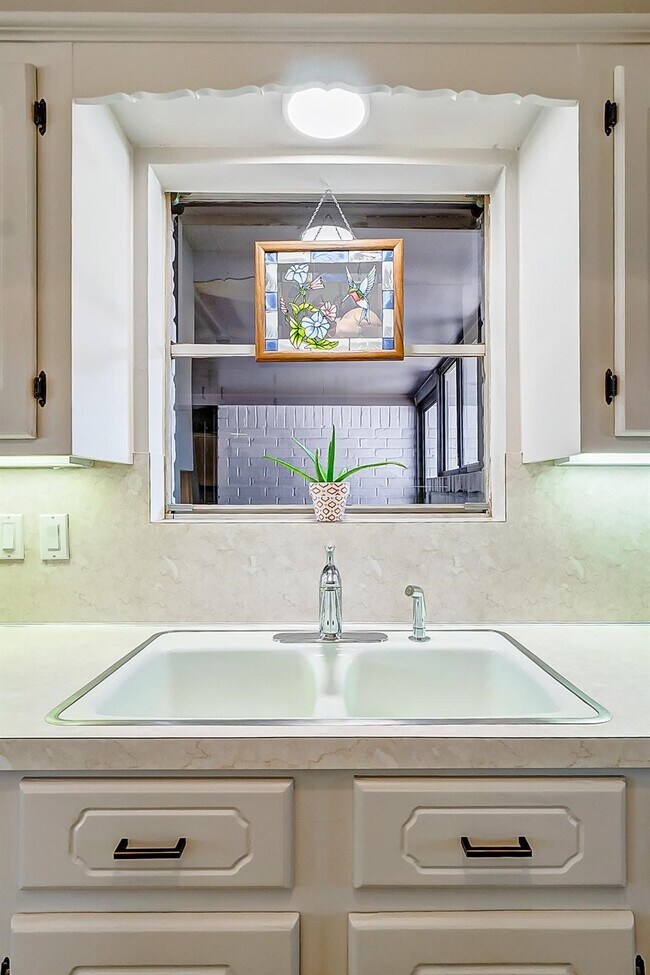 Building Photo - 9218 Hammerly Blvd