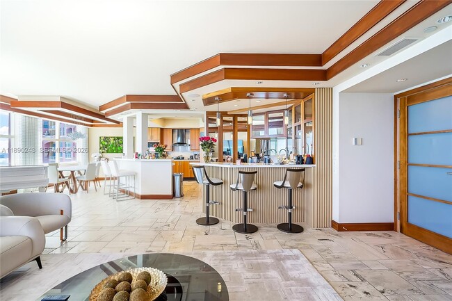 Building Photo - 2110 N Ocean Blvd