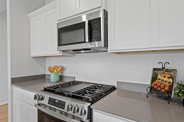 Building Photo - 610 Ridgewood Dr