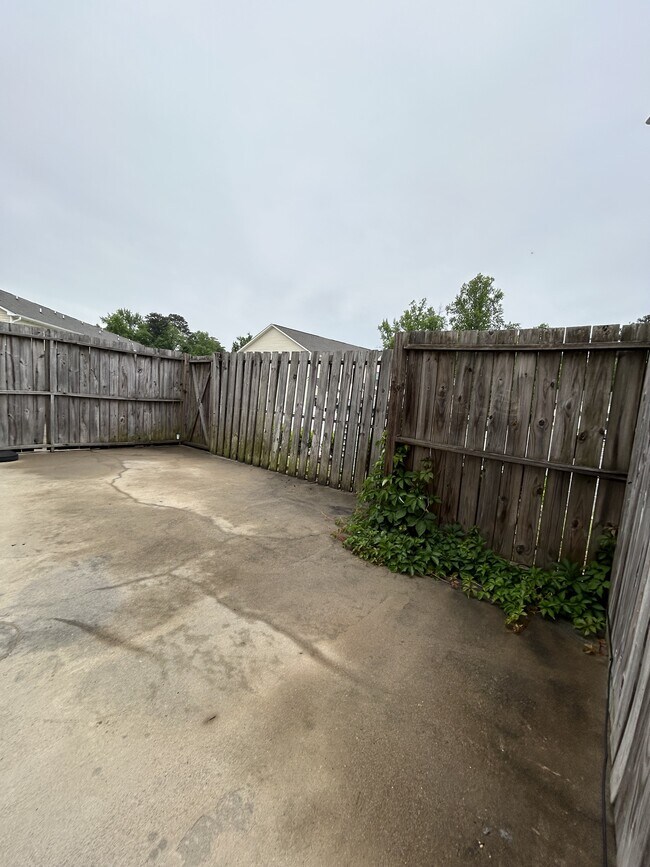 Building Photo - 1222-12W3 Cross Creek Cir