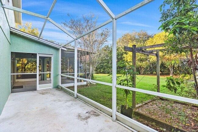 Building Photo - 15016 Heronglen Dr