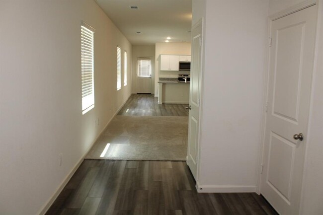 Building Photo - 6416 Bishop Dr