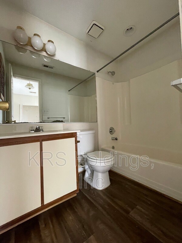 Building Photo - 60B Emeraude Plage