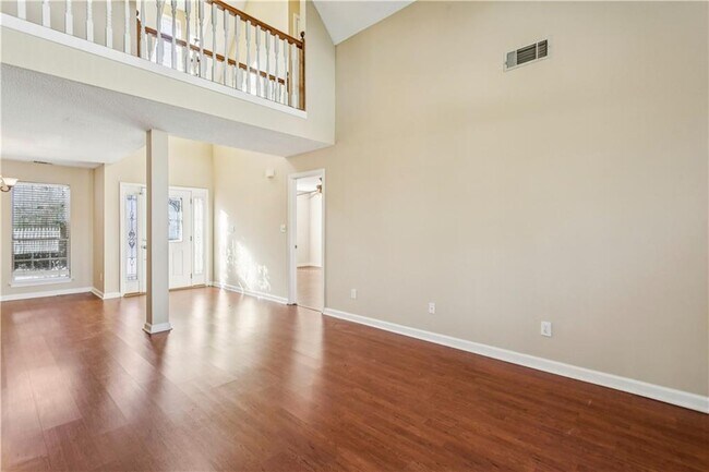 Building Photo - 3025 Vineyard Way