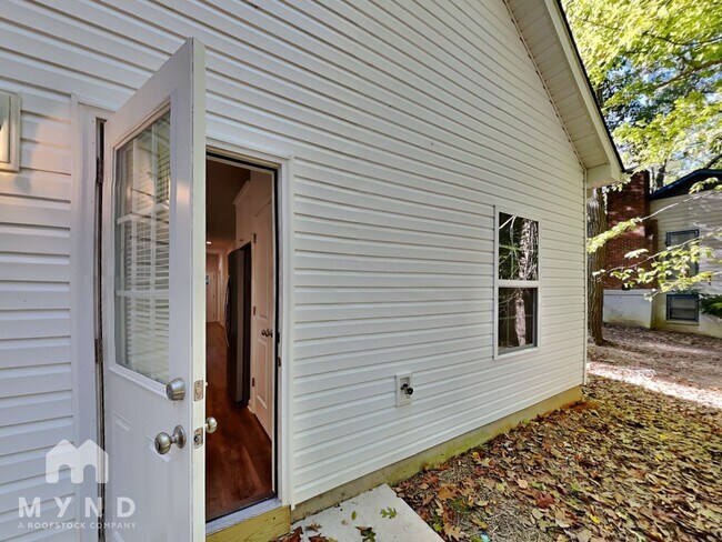 Building Photo - 134 Lauren Ct