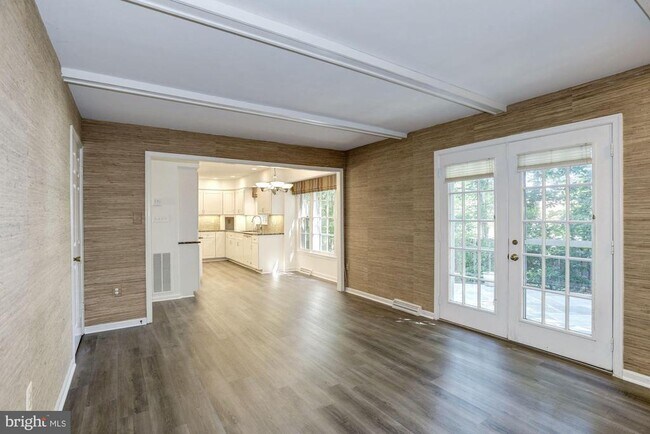 Building Photo - 9012 Penn Manor Ct