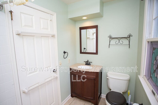 Building Photo - 50 Manchester Rd