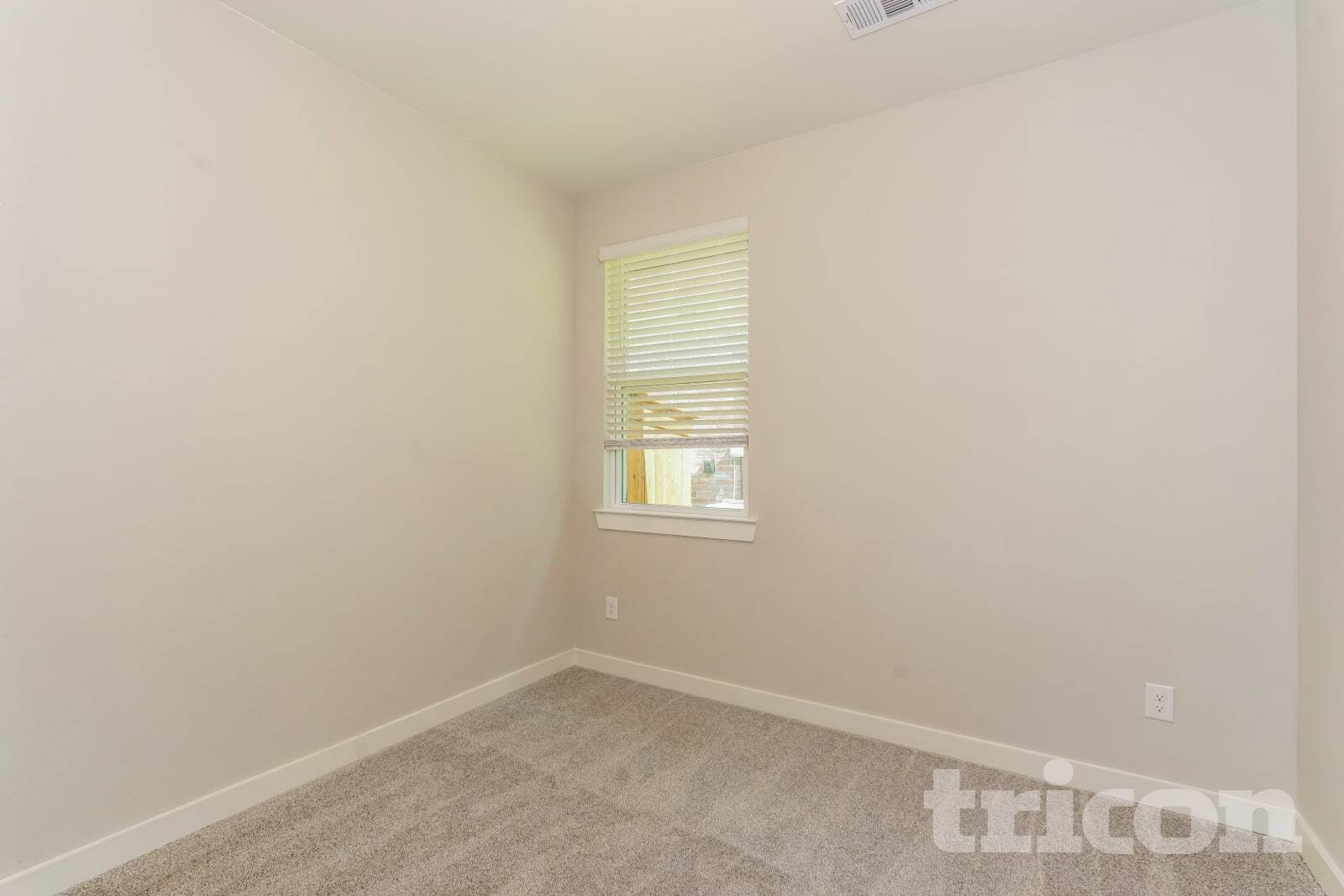 Building Photo - 2532 Dulaney Dr