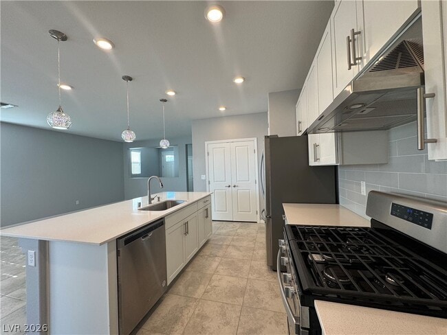 Building Photo - 7490 Lush Oasis Ave.