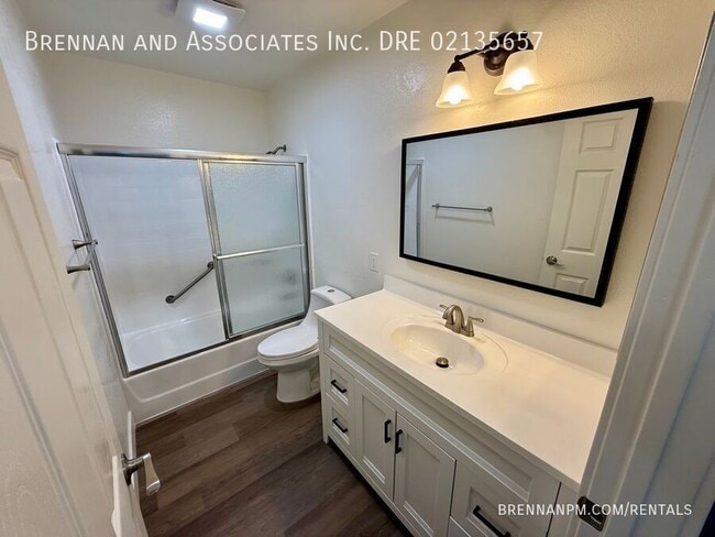 Building Photo - 9046 Ildica St