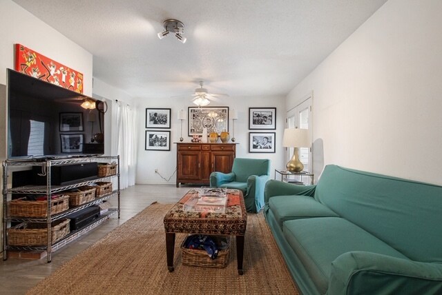 Building Photo - 5421 Constance St