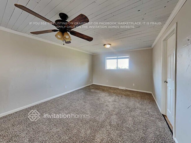 Building Photo - 387 Helena Cir