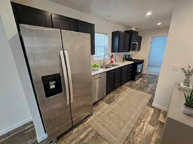 Building Photo - 314 Oak Ln