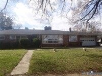 Building Photo - 3940 Senior Ln
