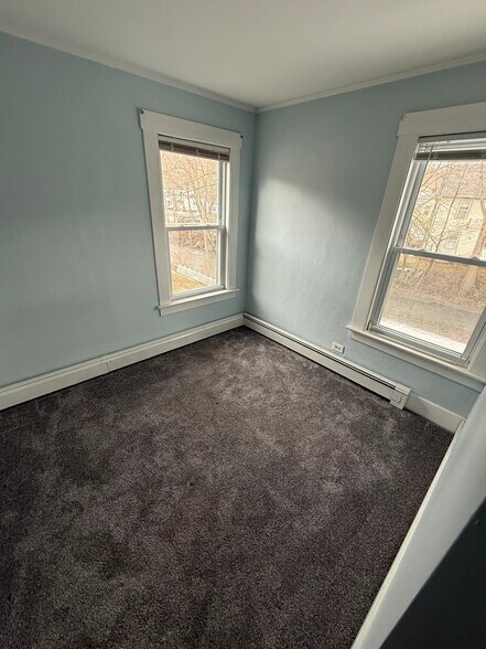 Building Photo - 58 Frost Pl