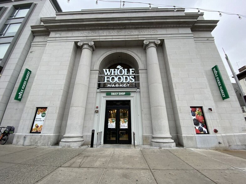 Building Photo - 219 Washington St