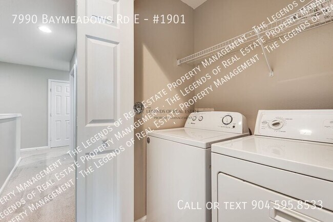 Building Photo - 7990 Baymeadows Rd E