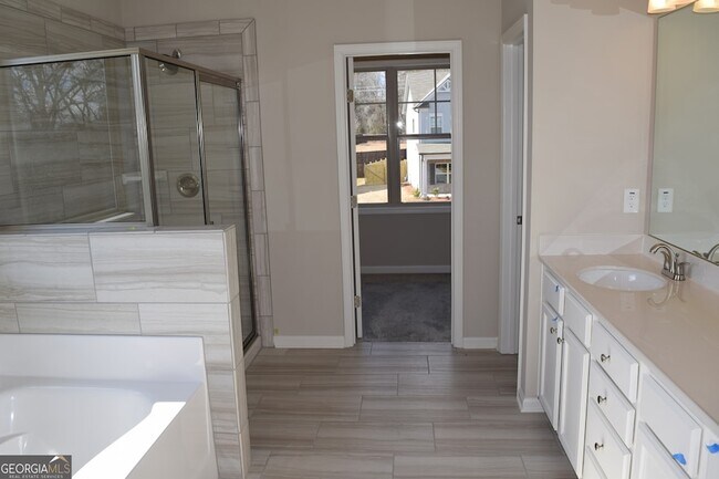 Building Photo - 533 Brighton Park Cir