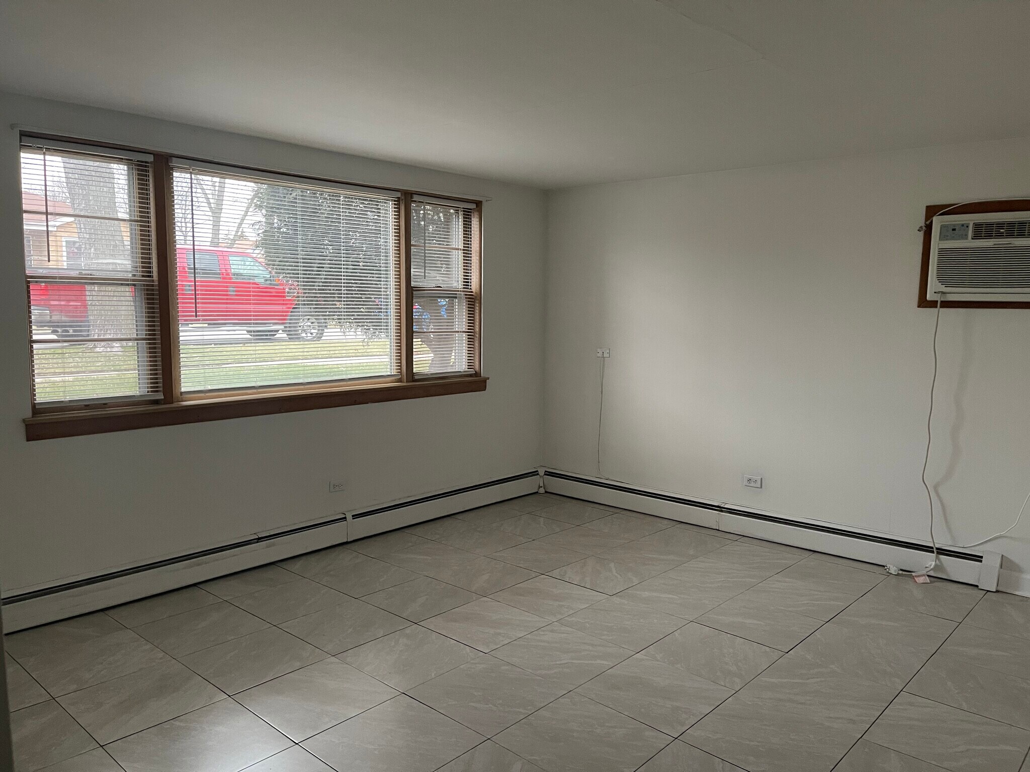 Living Room - 3307 Highland Ave