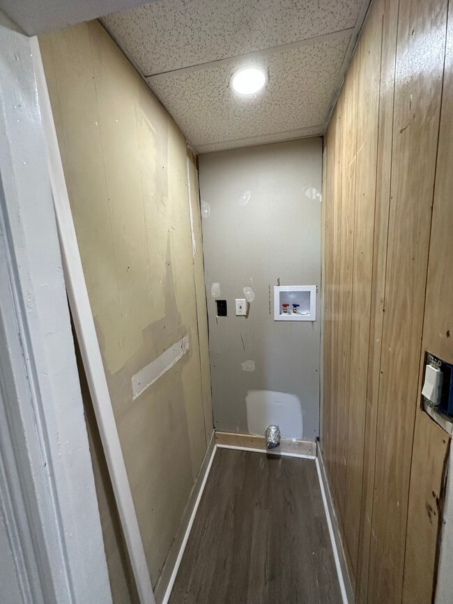 Building Photo - 1213 Pittston Ave