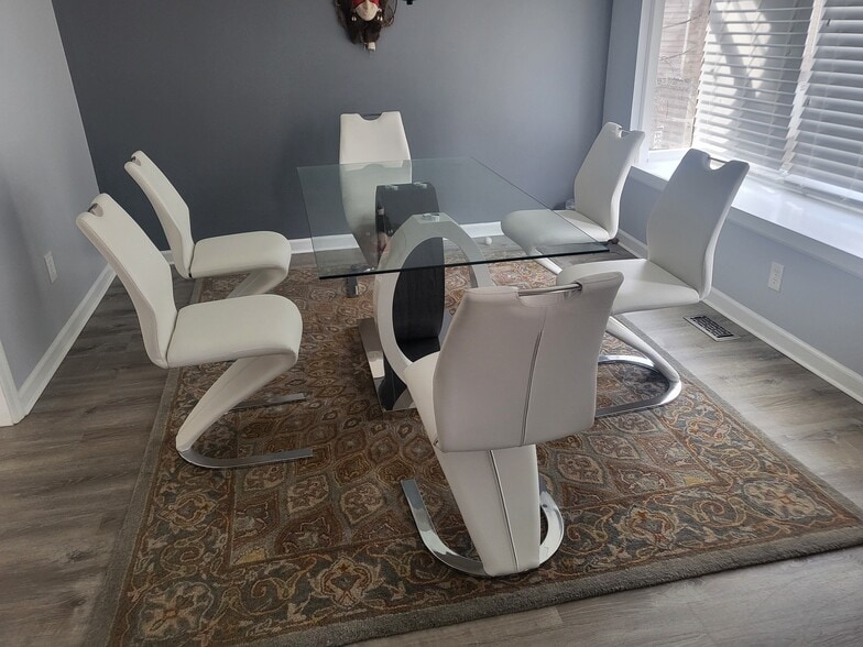 Building Photo - 16 Bramblewood Pl SW