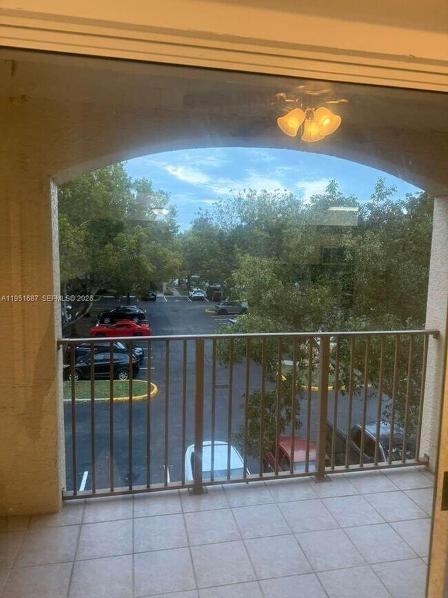 Building Photo - 4211 San Marino Blvd