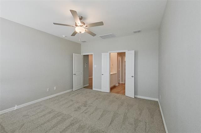 Building Photo - 260 Jenkinson Dr