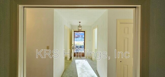 Building Photo - 1029 Dulcie Ave