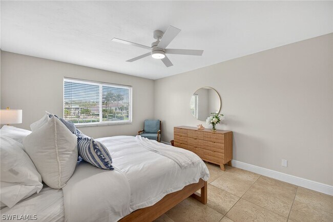 Building Photo - 1550 Gulf Shore Blvd N